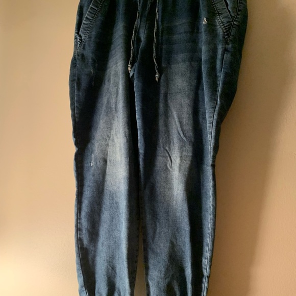 Pants - Picture 2 of 5